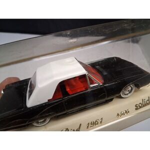 Solido 1961 Ford T-Bird Convertible Black Diecast Model Car 1:43